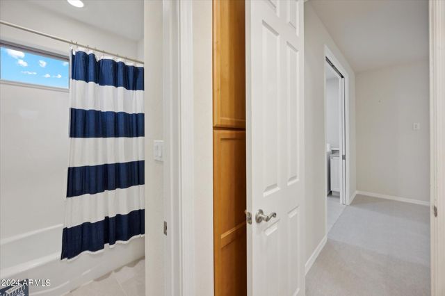 3852 E EXPEDITION Way, Phoenix, AZ 85050