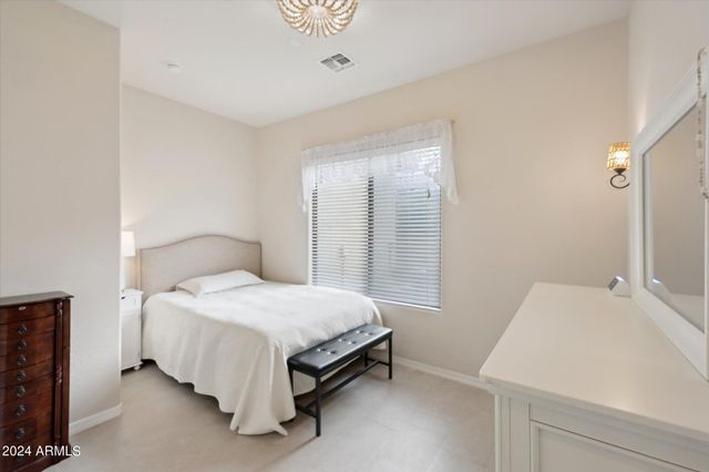 3852 E EXPEDITION Way, Phoenix, AZ 85050