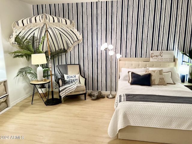 3852 E EXPEDITION Way, Phoenix, AZ 85050