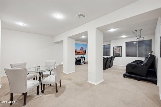 3852 E EXPEDITION Way, Phoenix, AZ 85050