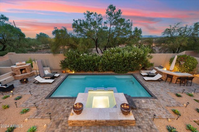 3852 E EXPEDITION Way, Phoenix, AZ 85050