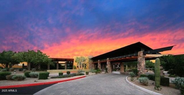 3852 E EXPEDITION Way, Phoenix, AZ 85050