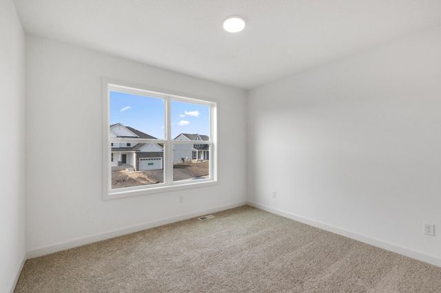 656 Sierra Parkway, Waconia, MN 55387