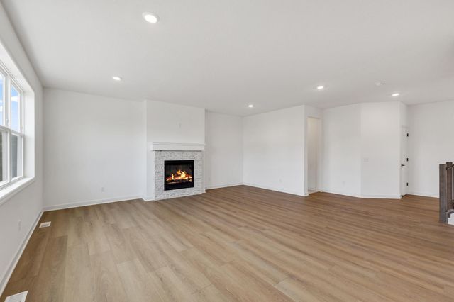 656 Sierra Parkway, Waconia, MN 55387