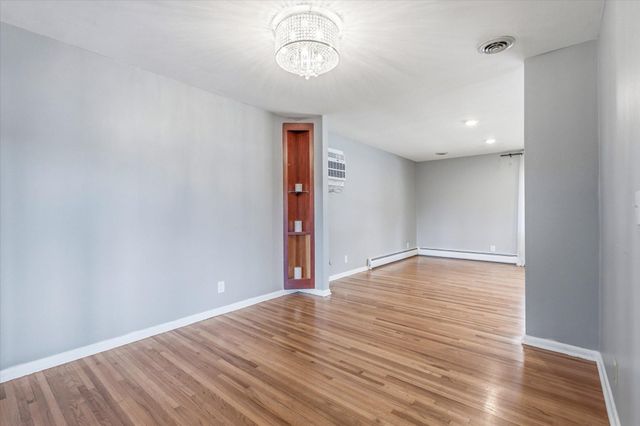 11111 Carver Court, Burnsville, MN 55337