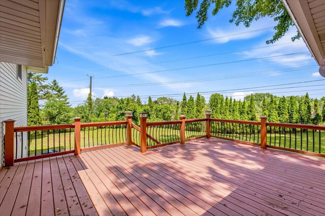 11111 Carver Court, Burnsville, MN 55337