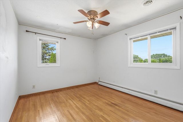 11111 Carver Court, Burnsville, MN 55337