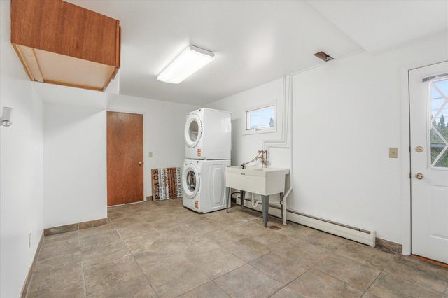 11111 Carver Court, Burnsville, MN 55337