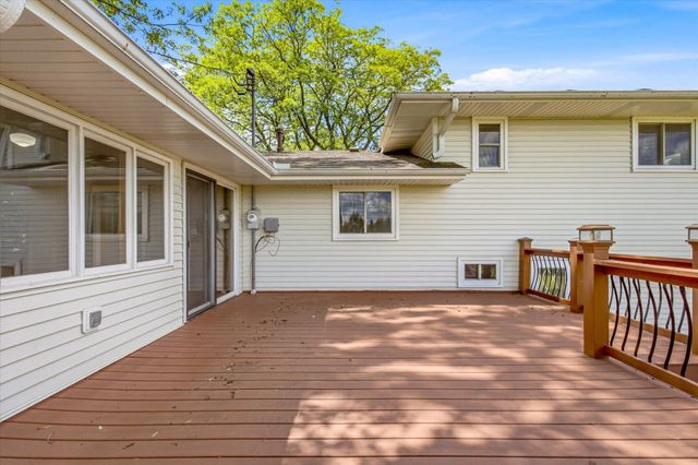 11111 Carver Court, Burnsville, MN 55337