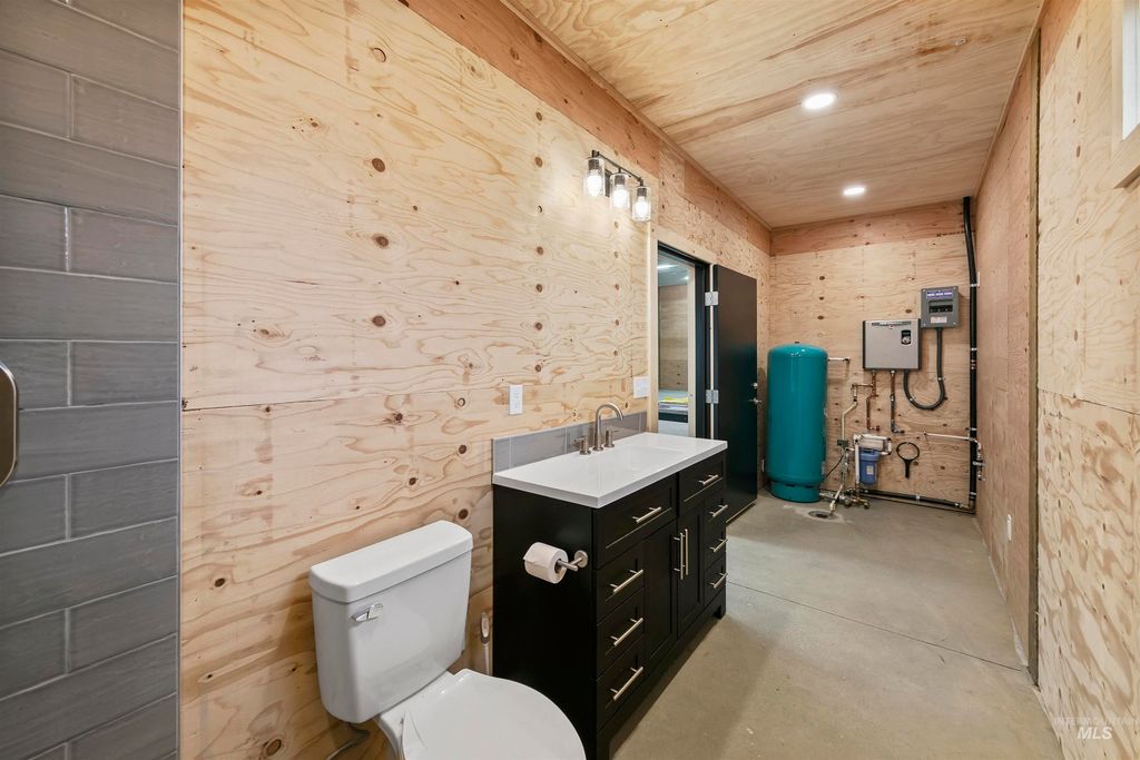 35 Lorraine Lane, Horseshoe Bend, ID 83629 photo 25