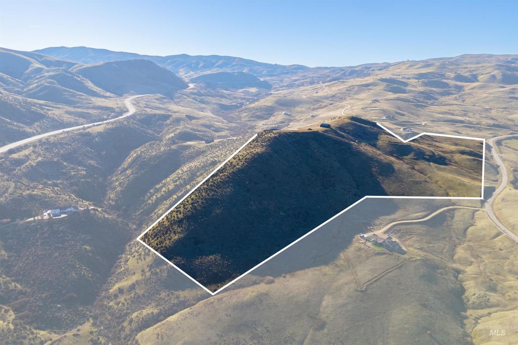 35 Lorraine Lane, Horseshoe Bend, ID 83629 photo 4