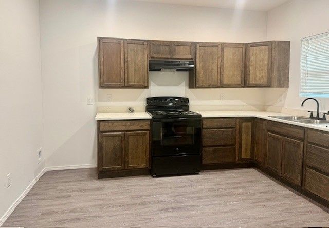 1235 E HOUSTON Street NE, Paris, TX 75460