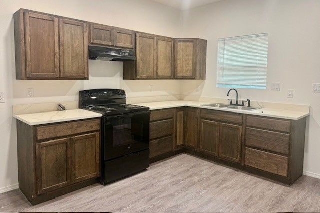 1235 E HOUSTON Street NE, Paris, TX 75460