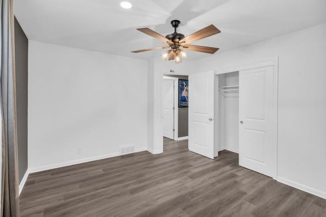 8229 Green Tree ROAD, Milwaukee, WI 53223
