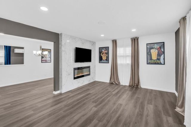 8229 Green Tree ROAD, Milwaukee, WI 53223