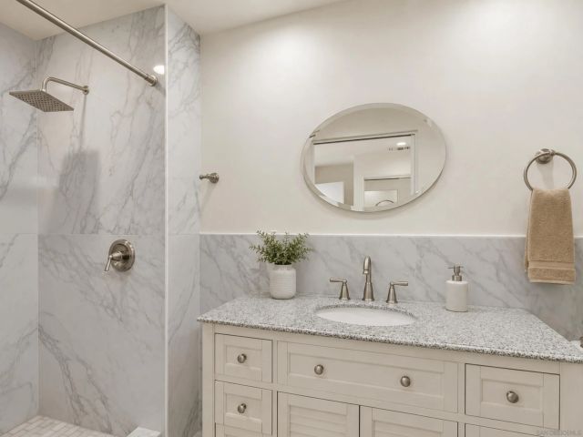 3815 Henry Street, San Diego, CA 92110
