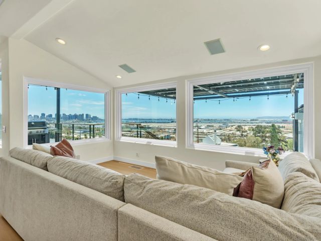 3815 Henry Street, San Diego, CA 92110