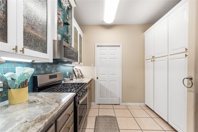 14041 La Blanquilla Dr, Corpus Christi, TX 78418