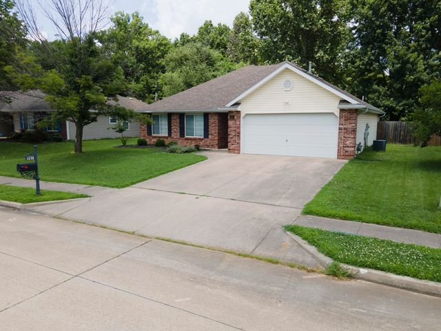 901 NORMAN DR, Columbia, MO 65201