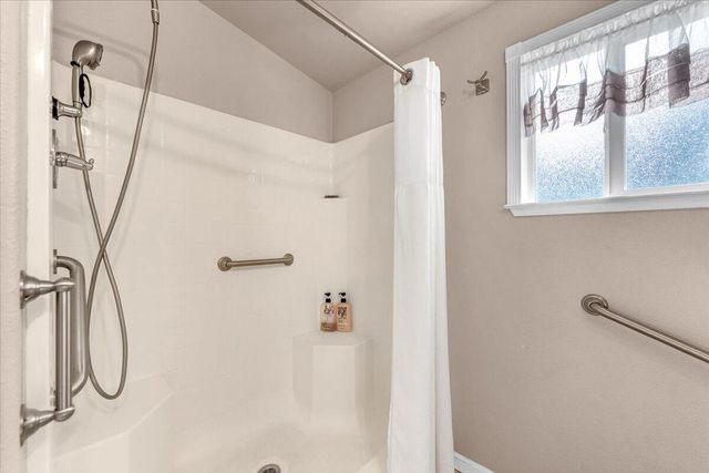 4719 Maple Trail, Redding, CA 96003