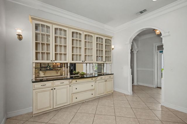 305 Boggy Bayou Court, Niceville, FL 32578