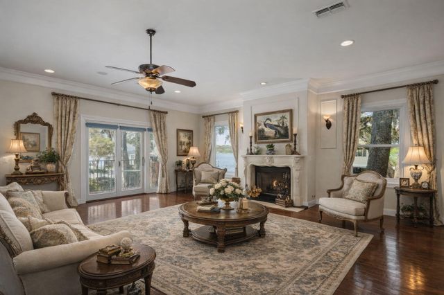 305 Boggy Bayou Court, Niceville, FL 32578