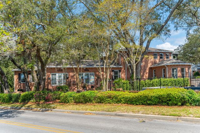 305 Boggy Bayou Court, Niceville, FL 32578