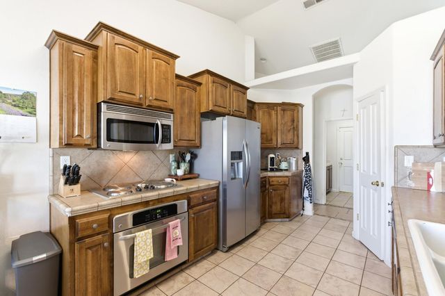 5659 N Brent Avenue, Fresno, CA 93723