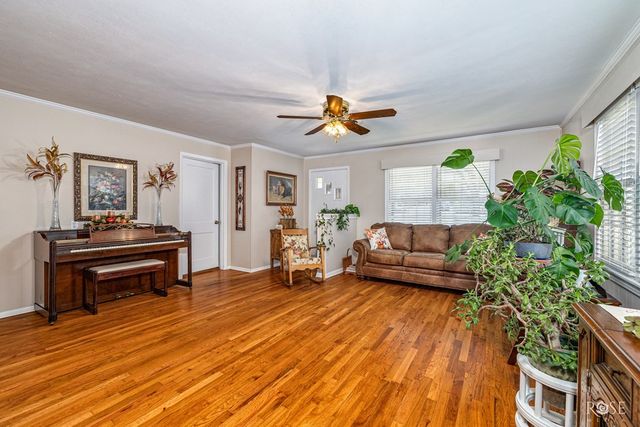 525 E 2nd Street, Sonora, TX 76950