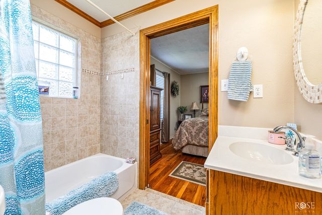 525 E 2nd Street, Sonora, TX 76950