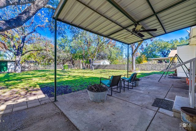 525 E 2nd Street, Sonora, TX 76950