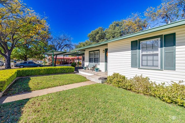 525 E 2nd Street, Sonora, TX 76950