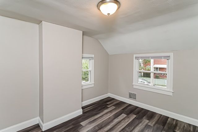 320 Fernhill Ave, Brookline, PA 15226