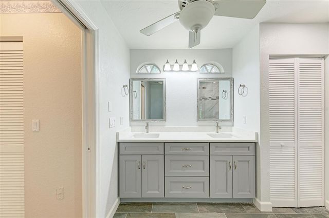 518 129TH STREET NE, Bradenton, FL 34212