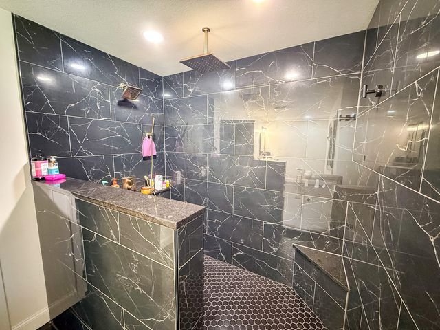 2009 East Williamsburg Street, Whitley City, KY 42653