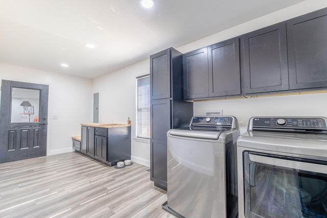 2009 East Williamsburg Street, Whitley City, KY 42653