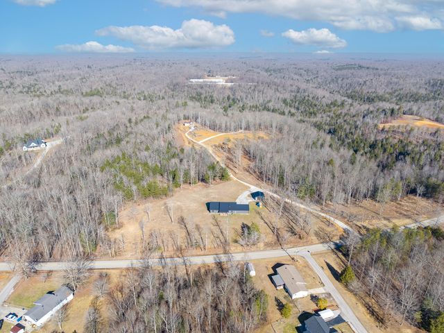 2009 East Williamsburg Street, Whitley City, KY 42653