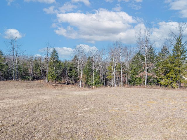 2009 East Williamsburg Street, Whitley City, KY 42653