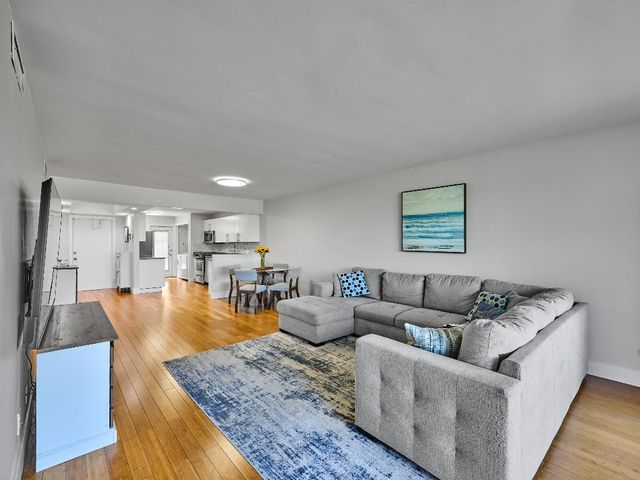 3001 S Palm Aire Drive 107, Pompano Beach, FL 33069