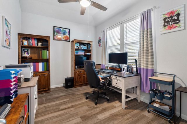 7627 Euros Lane, Baytown, TX 77523