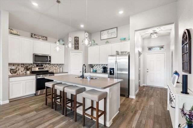 7627 Euros Lane, Baytown, TX 77523