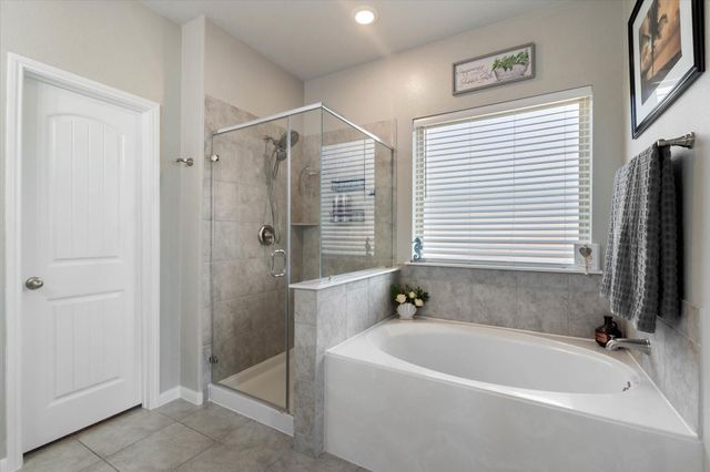 7627 Euros Lane, Baytown, TX 77523