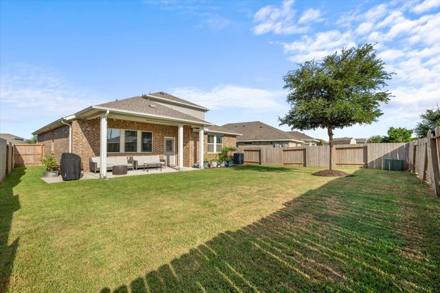 7627 Euros Lane, Baytown, TX 77523