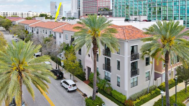 580 S Sapodilla Avenue 102, West Palm Beach, FL 33401