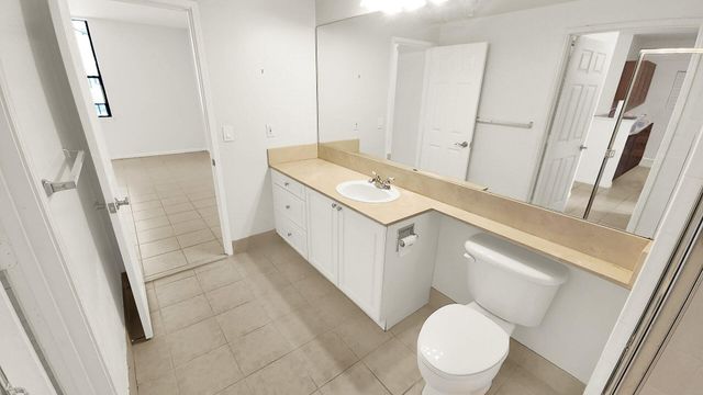 580 S Sapodilla Avenue 102, West Palm Beach, FL 33401