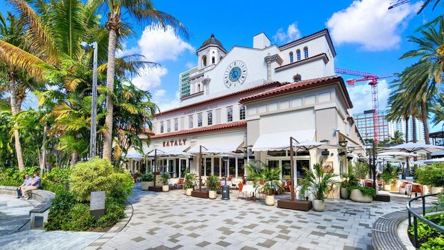 580 S Sapodilla Avenue 102, West Palm Beach, FL 33401