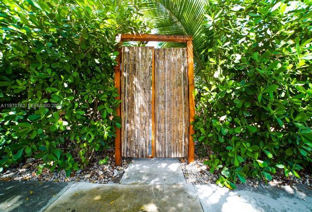 55 NE 59th St 7, Miami, FL 33137