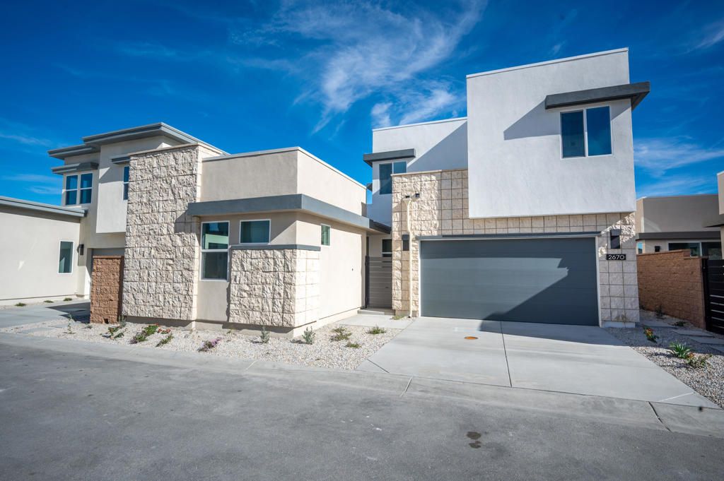 2670 Maverick Lane, Palm Springs, CA 92264