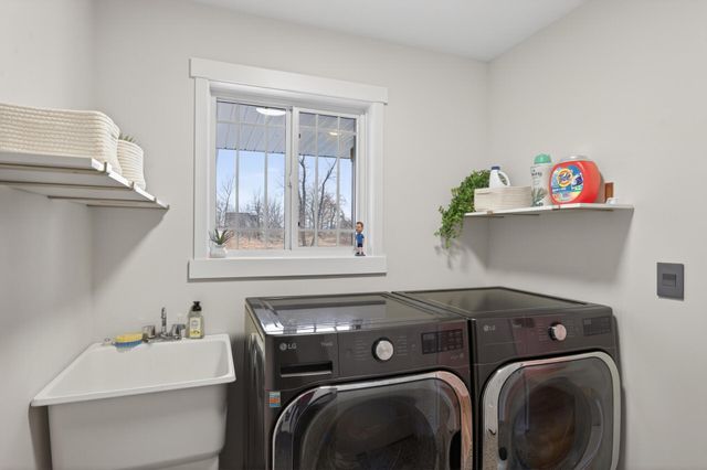 18753 Orchid Street NW, Oak Grove, MN 55303