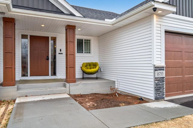 18753 Orchid Street NW, Oak Grove, MN 55303